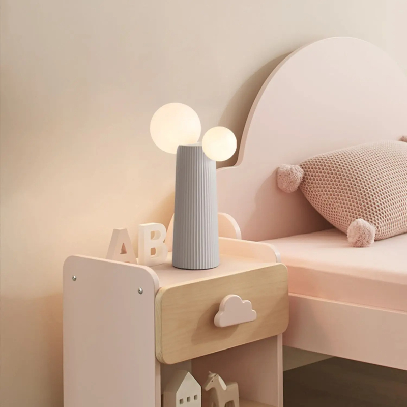 French Cream Style Master Bedr - Resin Art On Floor recension och pris